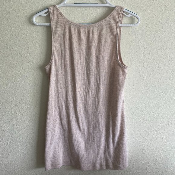 Old Navy Ribbed Tank Top - Picture 2 of 4